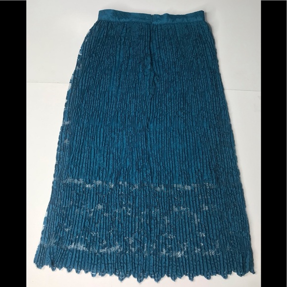 ROMEO & JULIET COUTURE lace skirt Medium - Picture 3 of 7